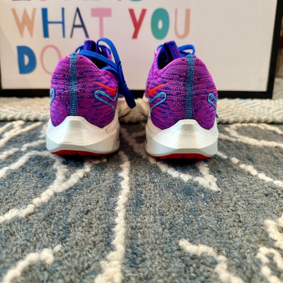 Brand new without tags or box Nike womens Flynit Pegasus Turbo - Picture 2 of 4
